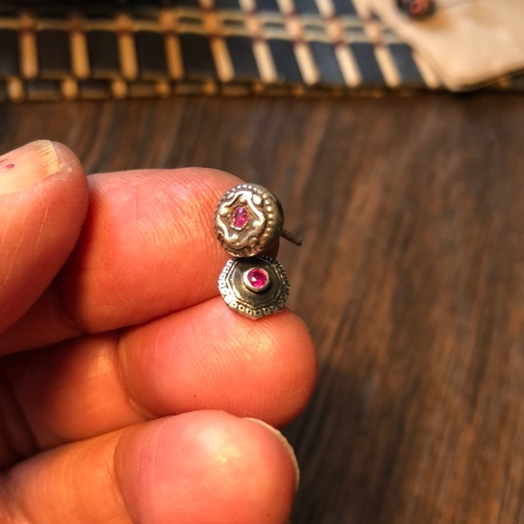 Beth Orduna sterling stud earrings - Picture 12 of 14